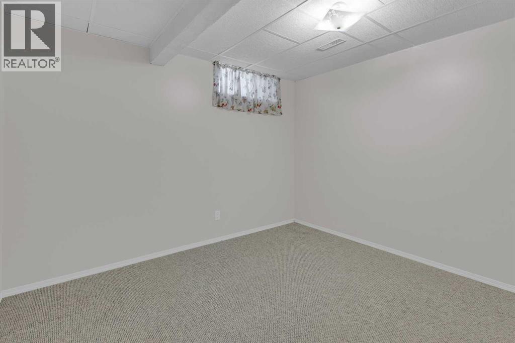 326 9 Street, Beiseker, Alberta  T0M 0G0 - Photo 18 - A2313666