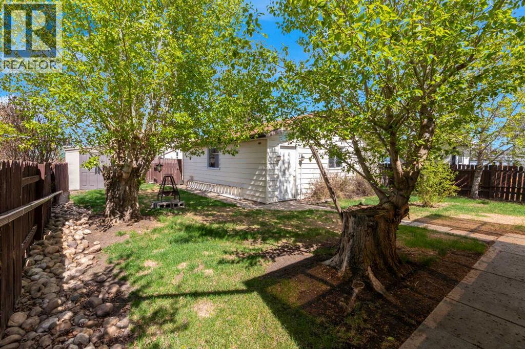 326 9 Street, Beiseker, Alberta  T0M 0G0 - Photo 22 - A2313666