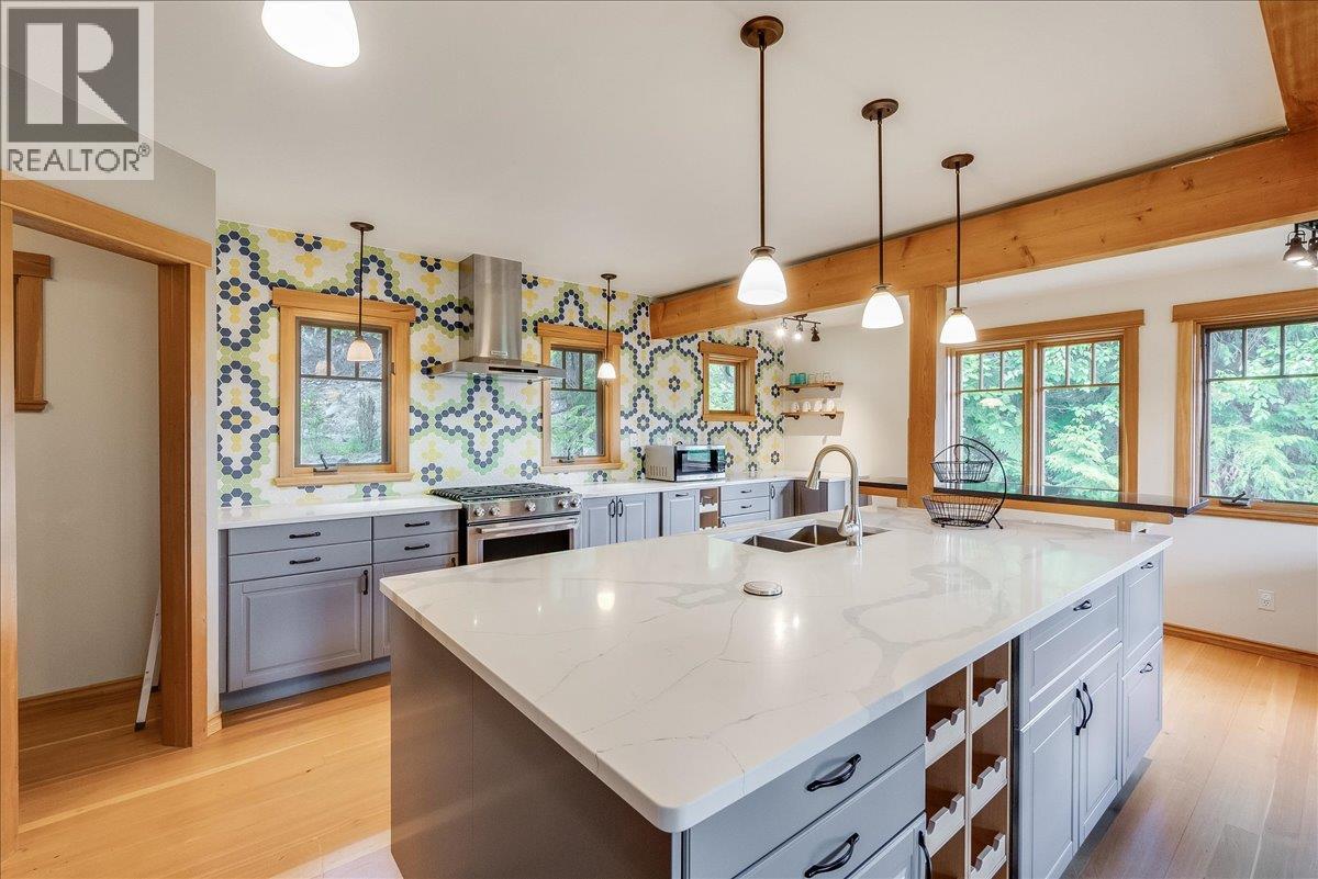 3630 Mountain View Road, Bonnington, British Columbia  V0G 2G3 - Photo 13 - 10388536