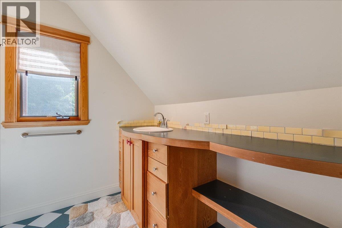 3630 Mountain View Road, Bonnington, British Columbia  V0G 2G3 - Photo 26 - 10388536