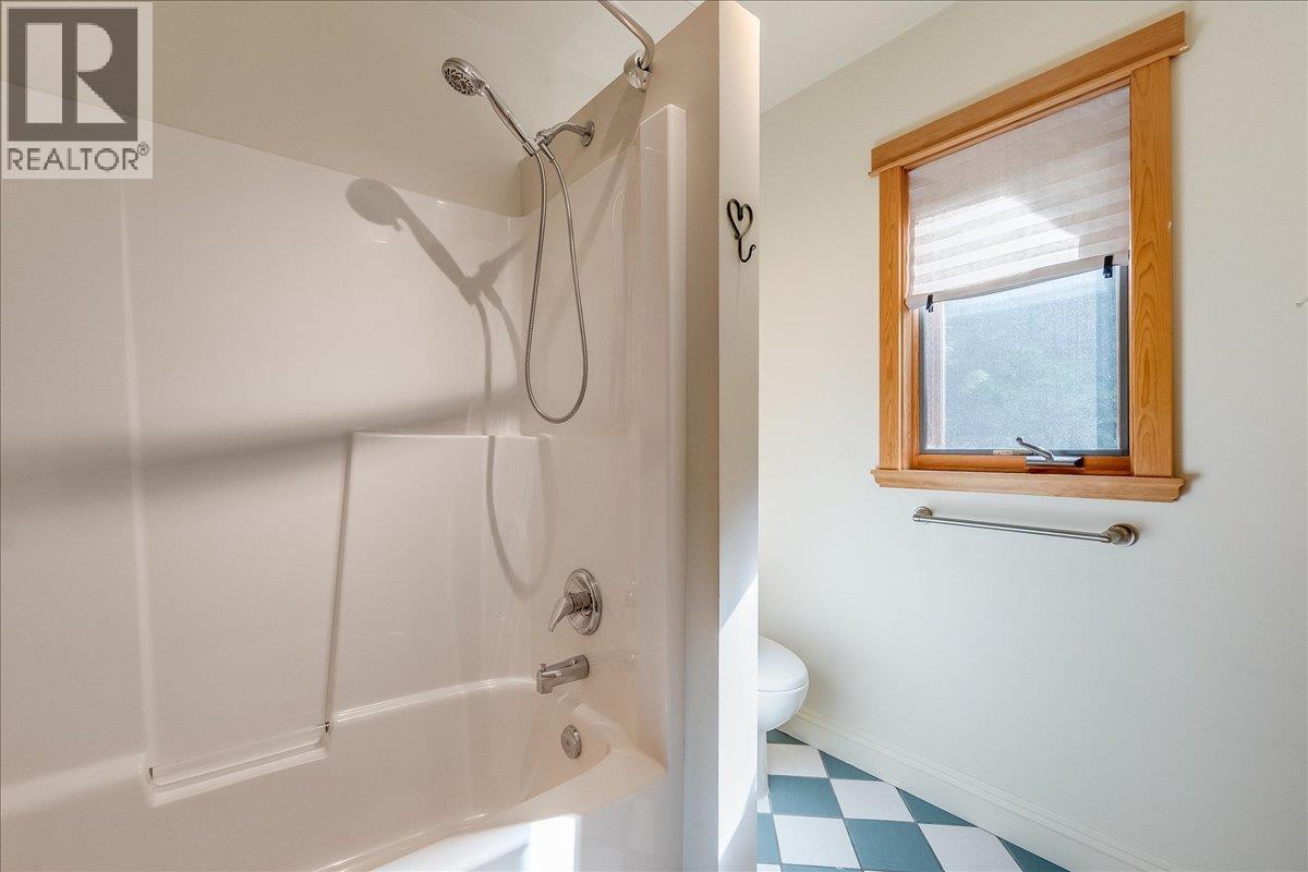 3630 Mountain View Road, Bonnington, British Columbia  V0G 2G3 - Photo 27 - 10388536