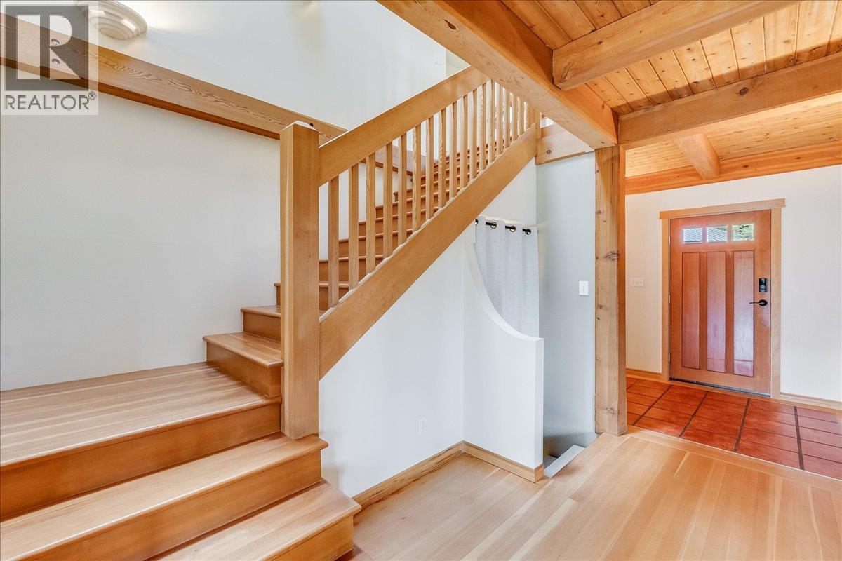 3630 Mountain View Road, Bonnington, British Columbia  V0G 2G3 - Photo 5 - 10388536
