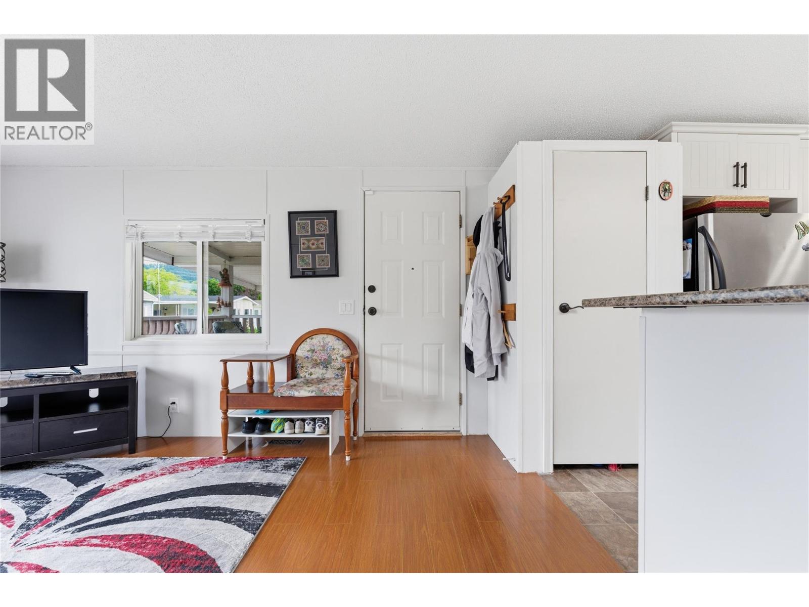 6710 Tronson Road Unit# 211, Vernon, British Columbia  V1H 1X6 - Photo 4 - 10387512