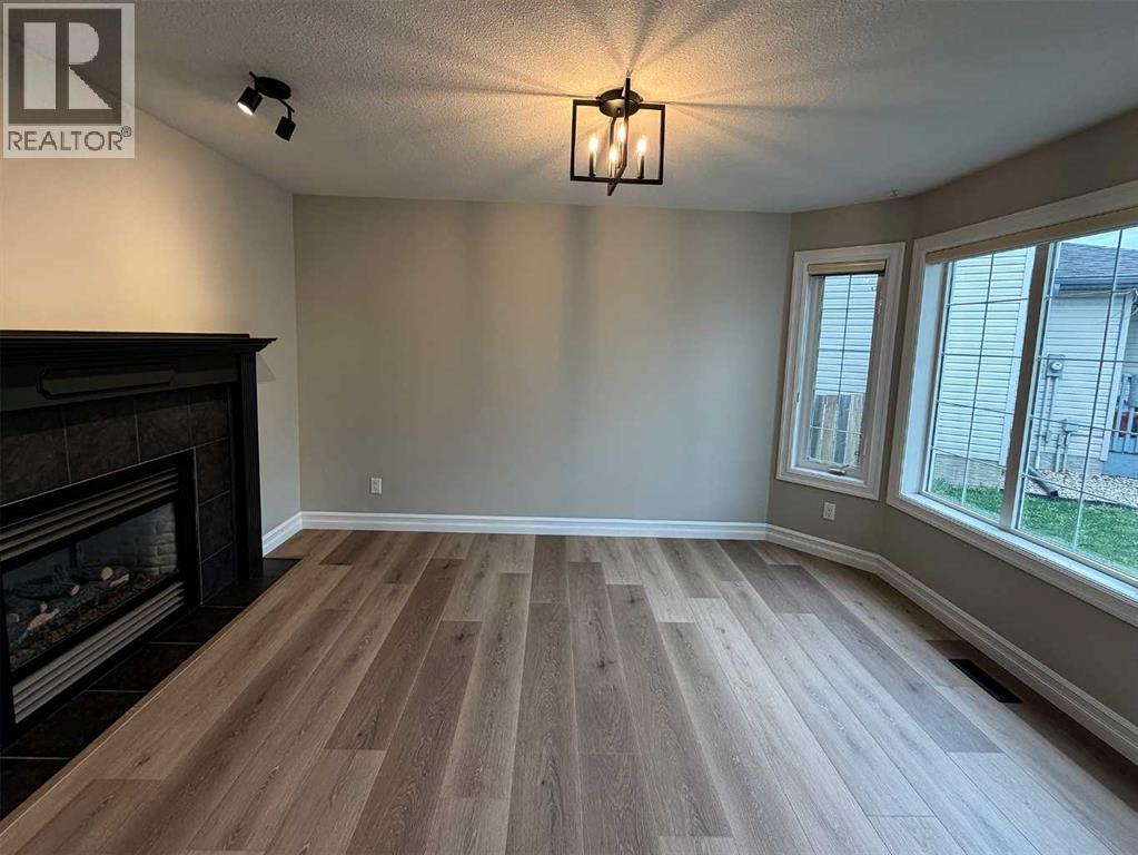 32 Carriere Crescent, Beaumont, Alberta  T4X 0A8 - Photo 9 - A2313794