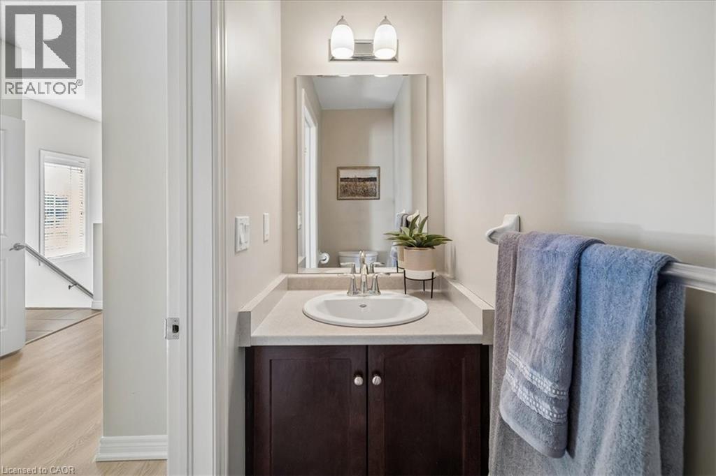 11 Stockbridge Gardens Unit# 25, Hamilton, Ontario  L8J 0H5 - Photo 16 - 40832787