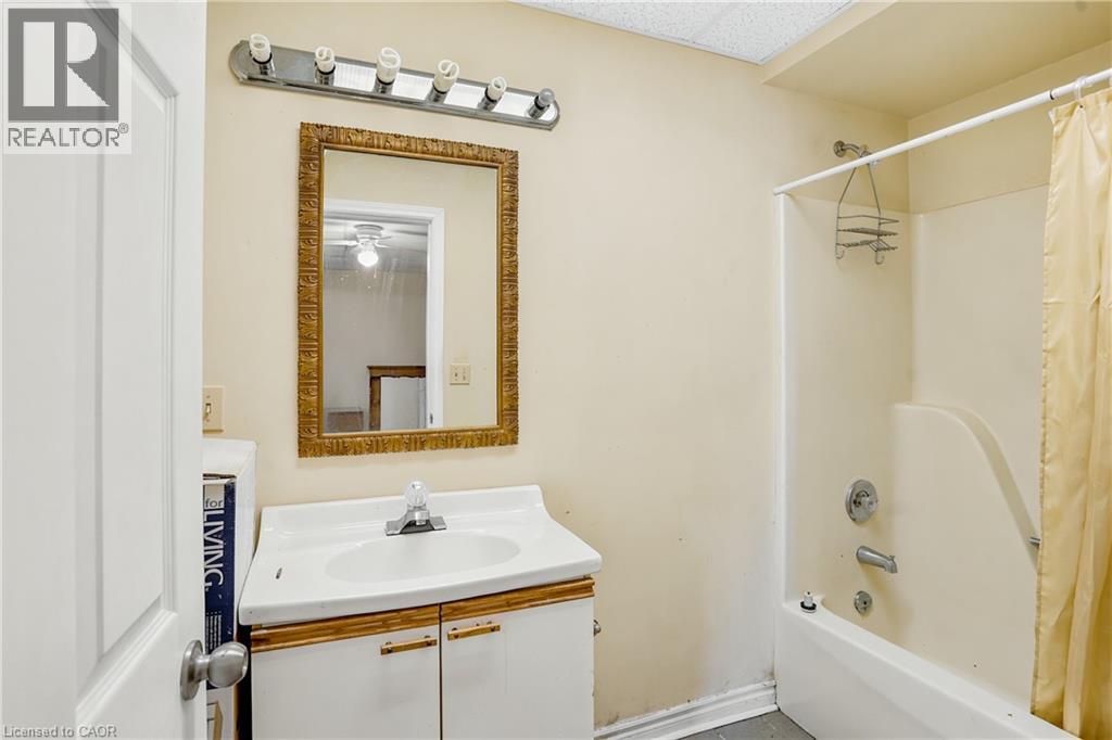562 Central Avenue, Fort Erie, Ontario  L2A 3V3 - Photo 22 - 40832254