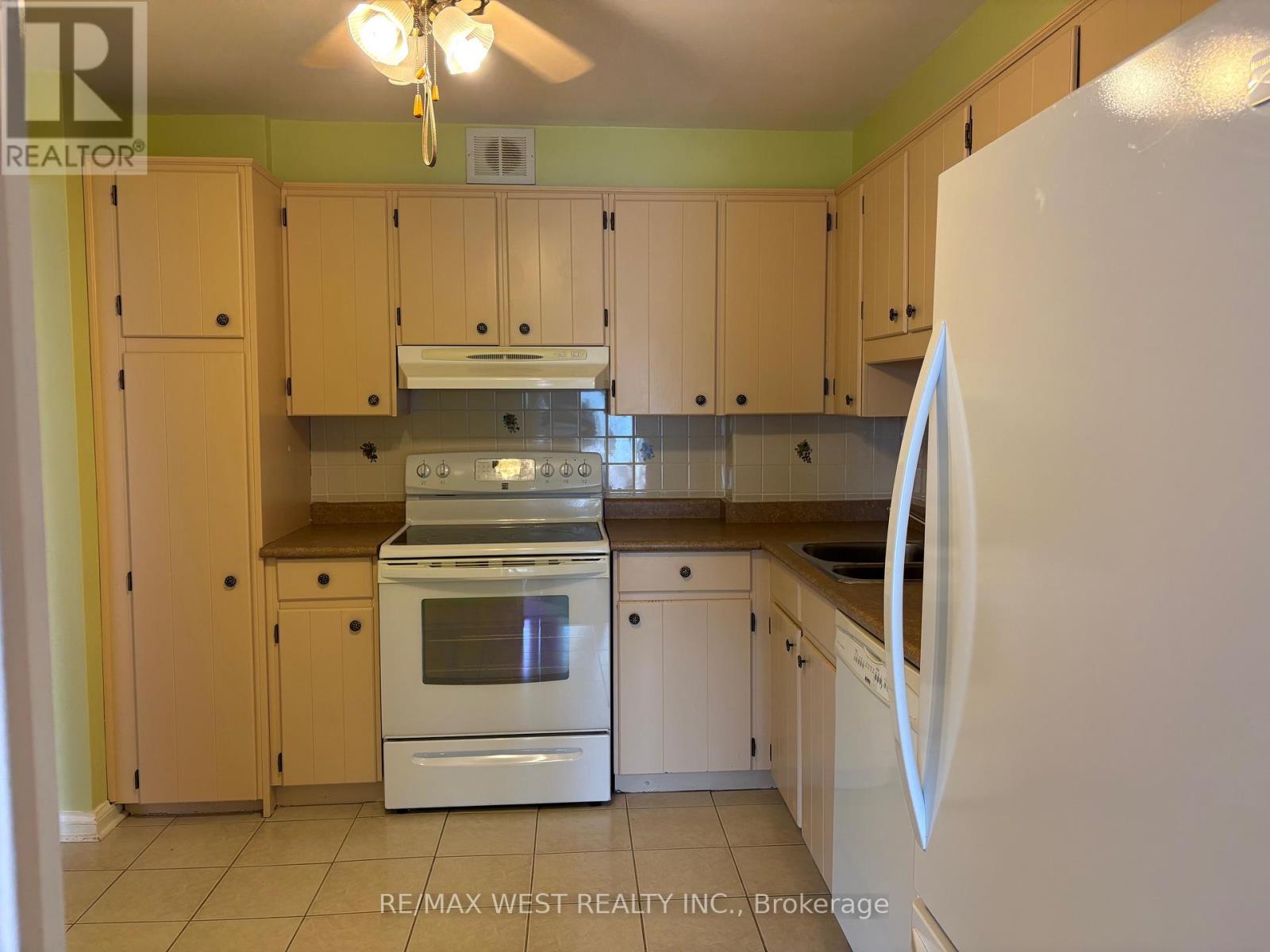 604 - 1400 Dixie Road, Mississauga, Ontario  L5E 3E1 - Photo 11 - W13163238