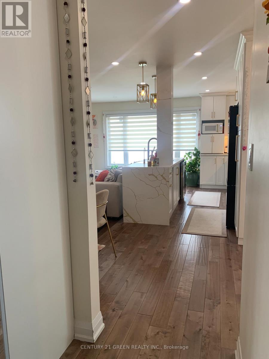 Upper - 28 Parkway Avenue, Brampton, Ontario  L6X 2G4 - Photo 26 - W13163242