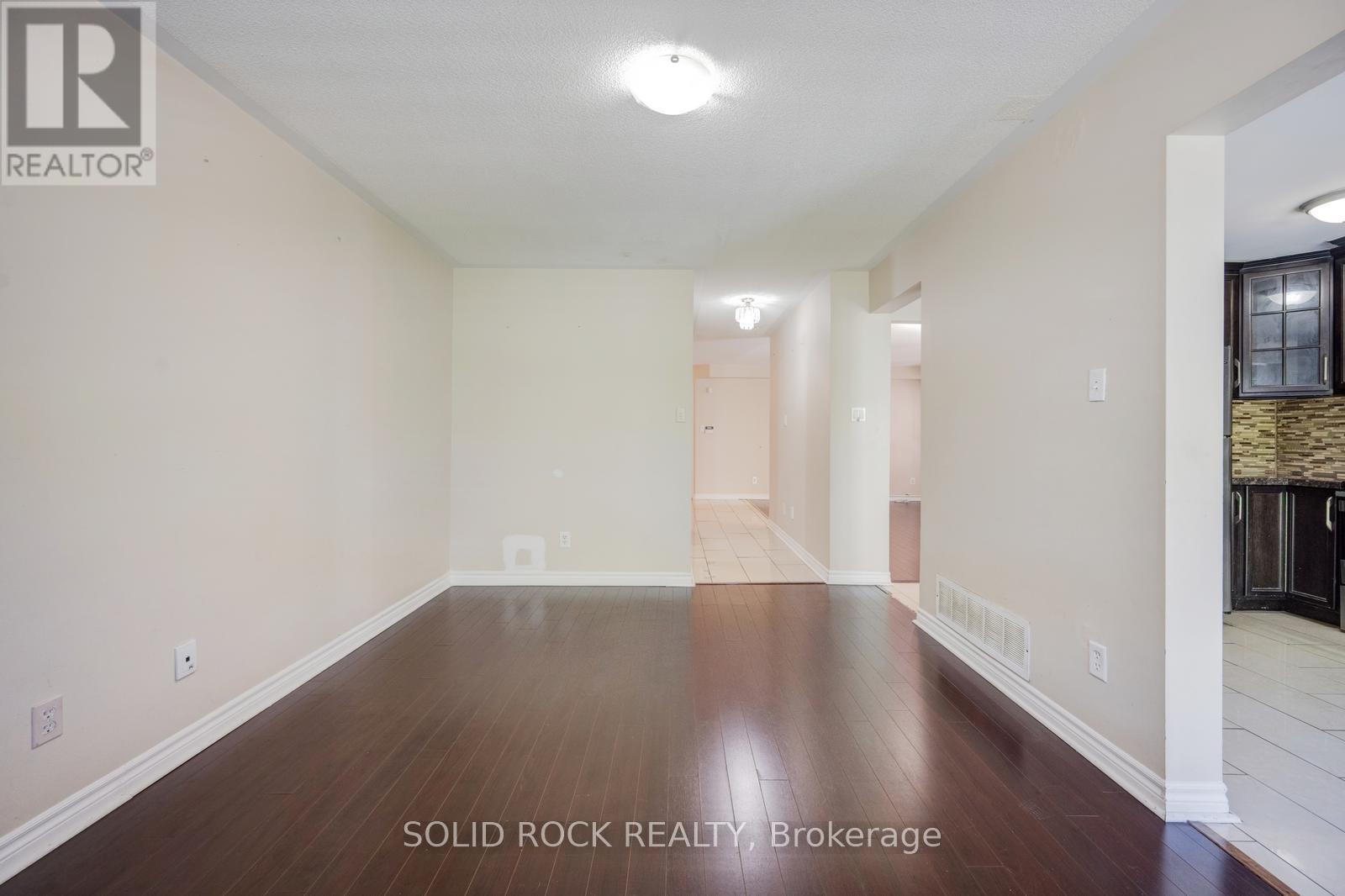 58 Ravenscliffe Court, Brampton (Northwood Park), Ontario  L6X 4N9 - Photo 11 - W13163270