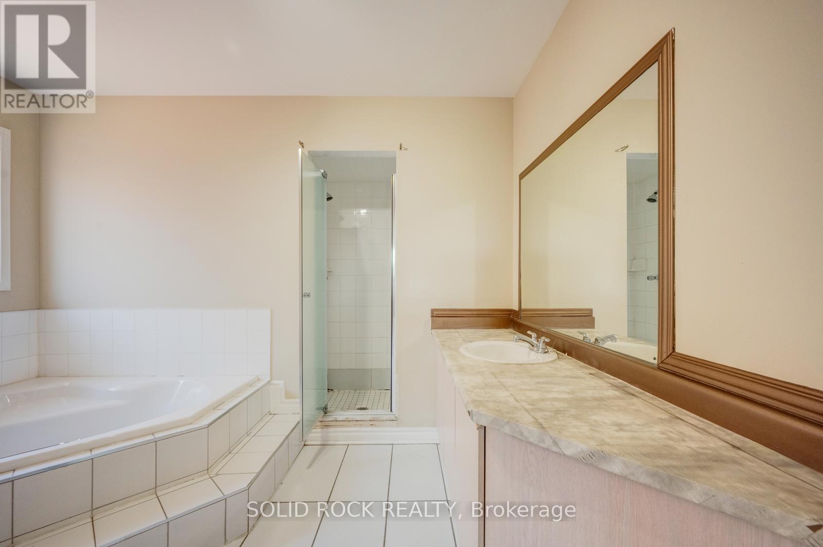 58 Ravenscliffe Court, Brampton (Northwood Park), Ontario  L6X 4N9 - Photo 22 - W13163270