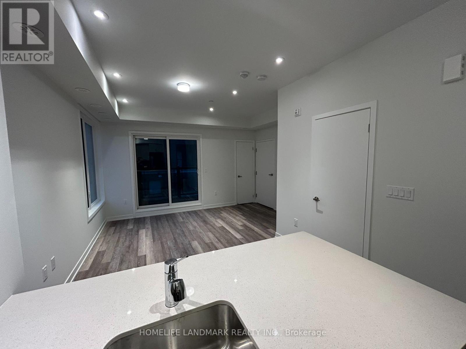 1 - 3425 Ridgeway Drive, Mississauga, Ontario  L5L 0B9 - Photo 5 - W13163274