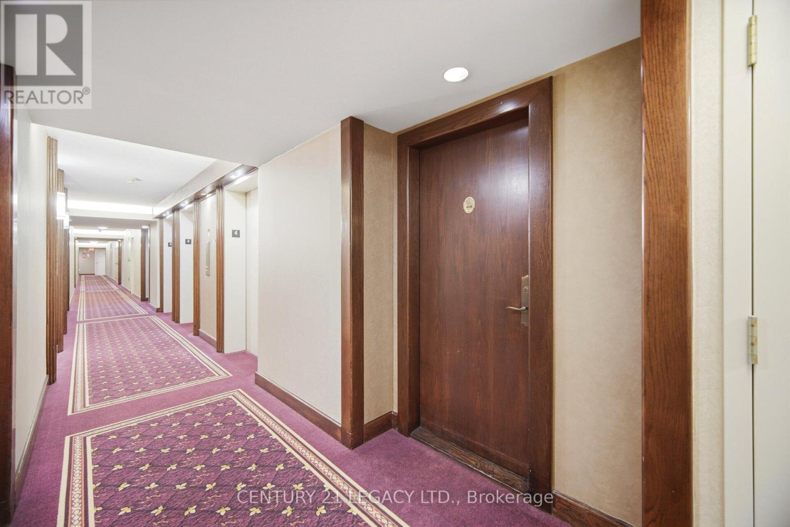 404 - 24 Hanover Road, Brampton, Ontario  L6S 5K8 - Photo 2 - W13163296