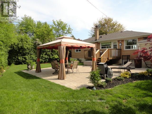 1327 Sheldon Avenue, Oakville, Ontario  L6L 2P9 - Photo 15 - W13163316