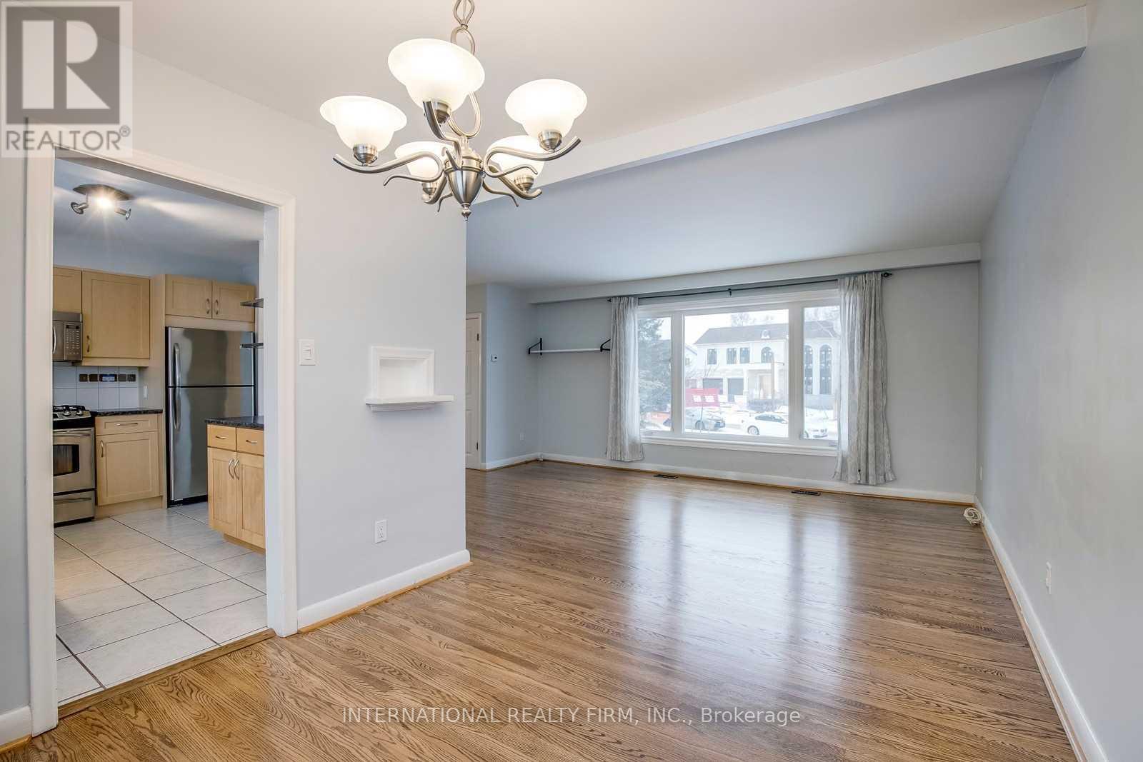 1327 Sheldon Avenue, Oakville, Ontario  L6L 2P9 - Photo 6 - W13163316