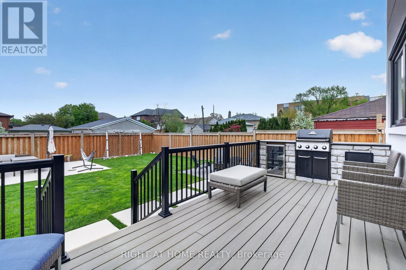 17 Exbury Road, Toronto, Ontario  M3M 1P6 - Photo 41 - W13163320