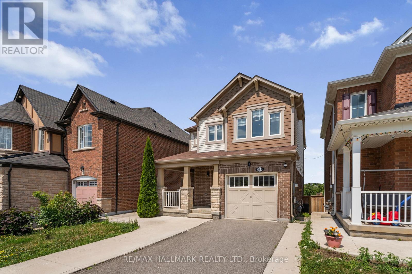 193 Robert Parkinson Drive, Brampton, Ontario  L7A 0G3 - Photo 2 - W13163356