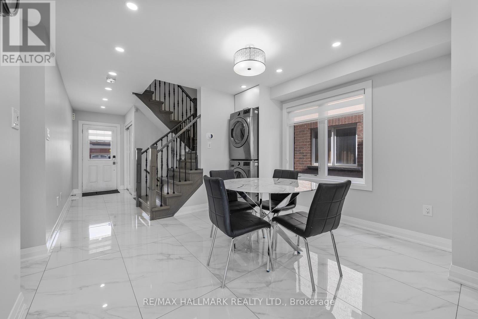 193 Robert Parkinson Drive, Brampton, Ontario  L7A 0G3 - Photo 6 - W13163356