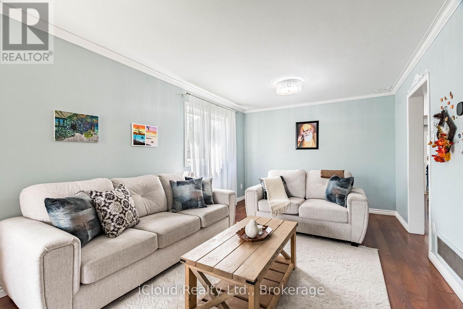 52 Buttercup Lane, Brampton, Ontario  L6R 1N1 - Photo 9 - W13163428
