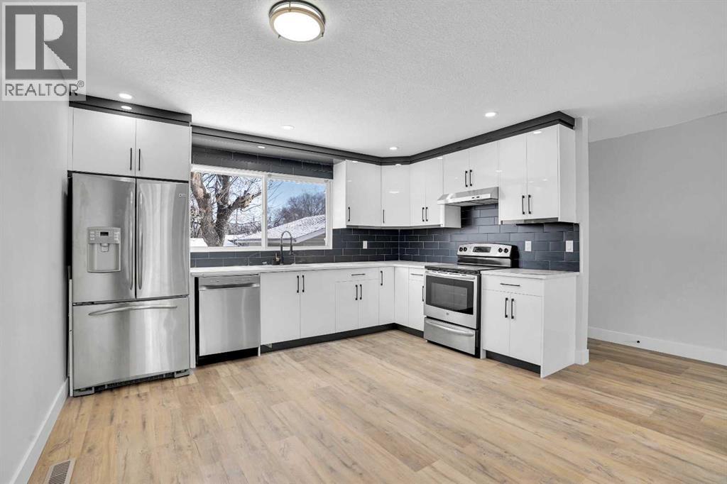 363 Templeside Circle NE, Calgary, Alberta  T1Y 3M1 - Photo 7 - A2296832