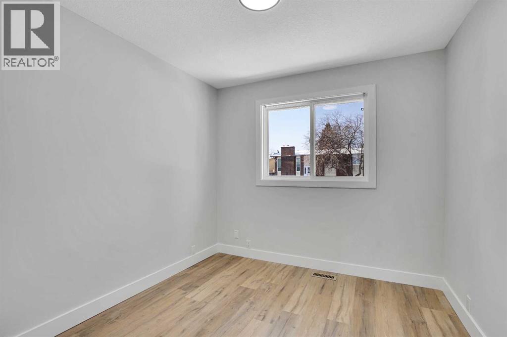 363 Templeside Circle NE, Calgary, Alberta  T1Y 3M1 - Photo 11 - A2296832