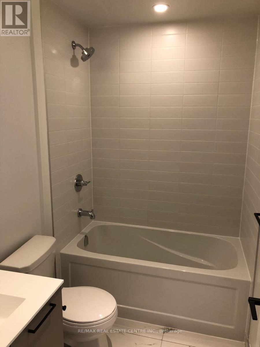 501 - 10 Lagerfeld Drive, Brampton, Ontario  L7A 5L5 - Photo 6 - W13163450