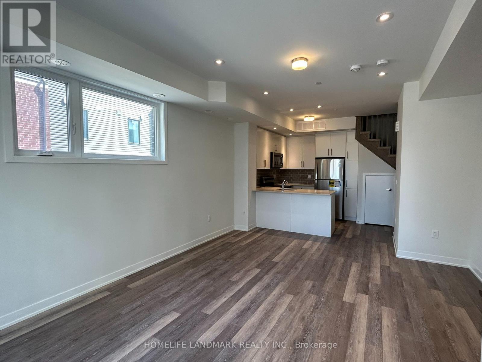 20 - 3429 Ridgeway Drive, Mississauga, Ontario  L5L 0B9 - Photo 2 - W13163472