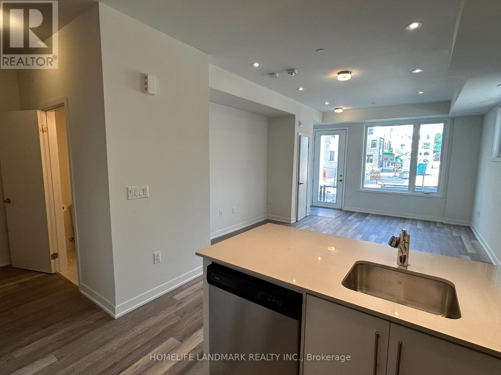 20 - 3429 Ridgeway Drive, Mississauga, Ontario  L5L 0B9 - Photo 5 - W13163472