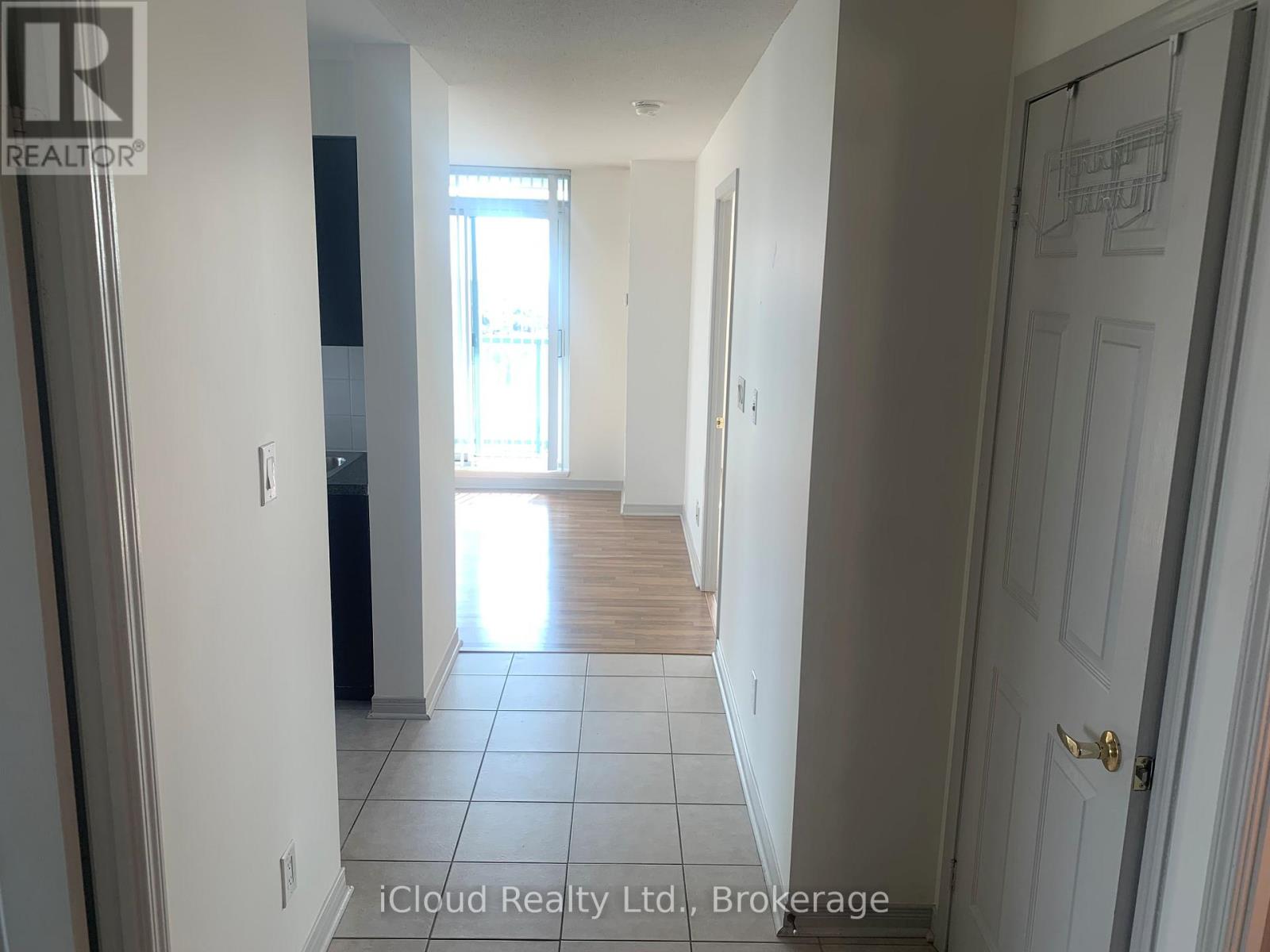 1604 - 4850 Glen Erin Drive, Mississauga, Ontario  L5M 7S1 - Photo 3 - W13163528