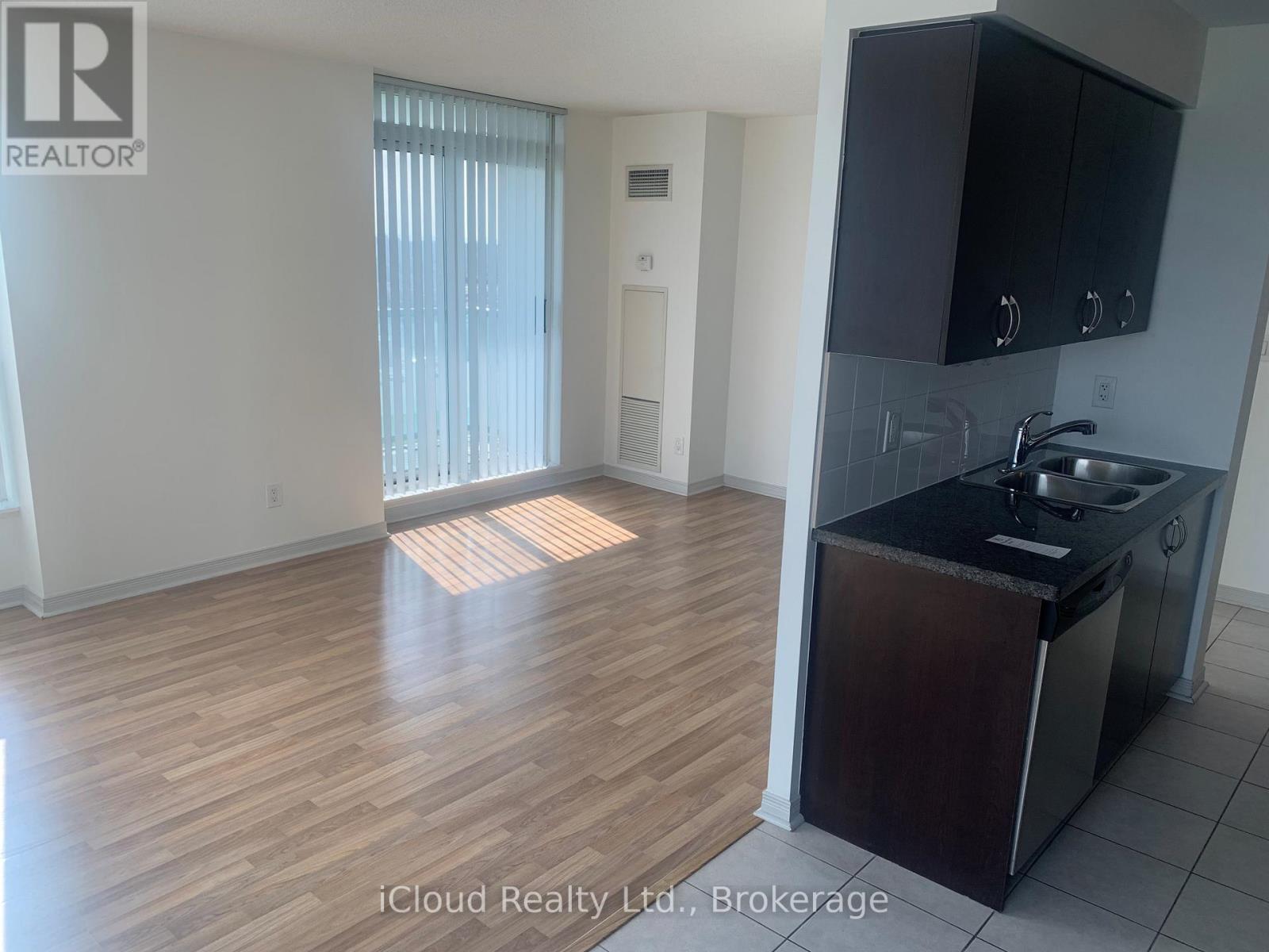 1604 - 4850 Glen Erin Drive, Mississauga, Ontario  L5M 7S1 - Photo 6 - W13163528