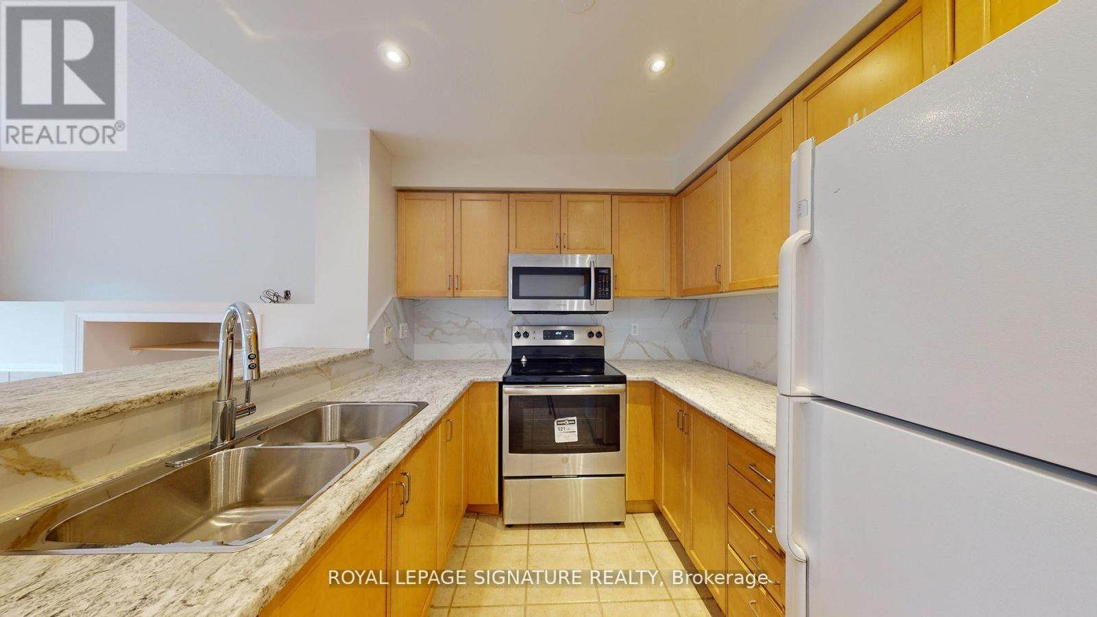 3373 Mcdowell Drive, Mississauga, Ontario  L5M 6R8 - Photo 15 - W13163530