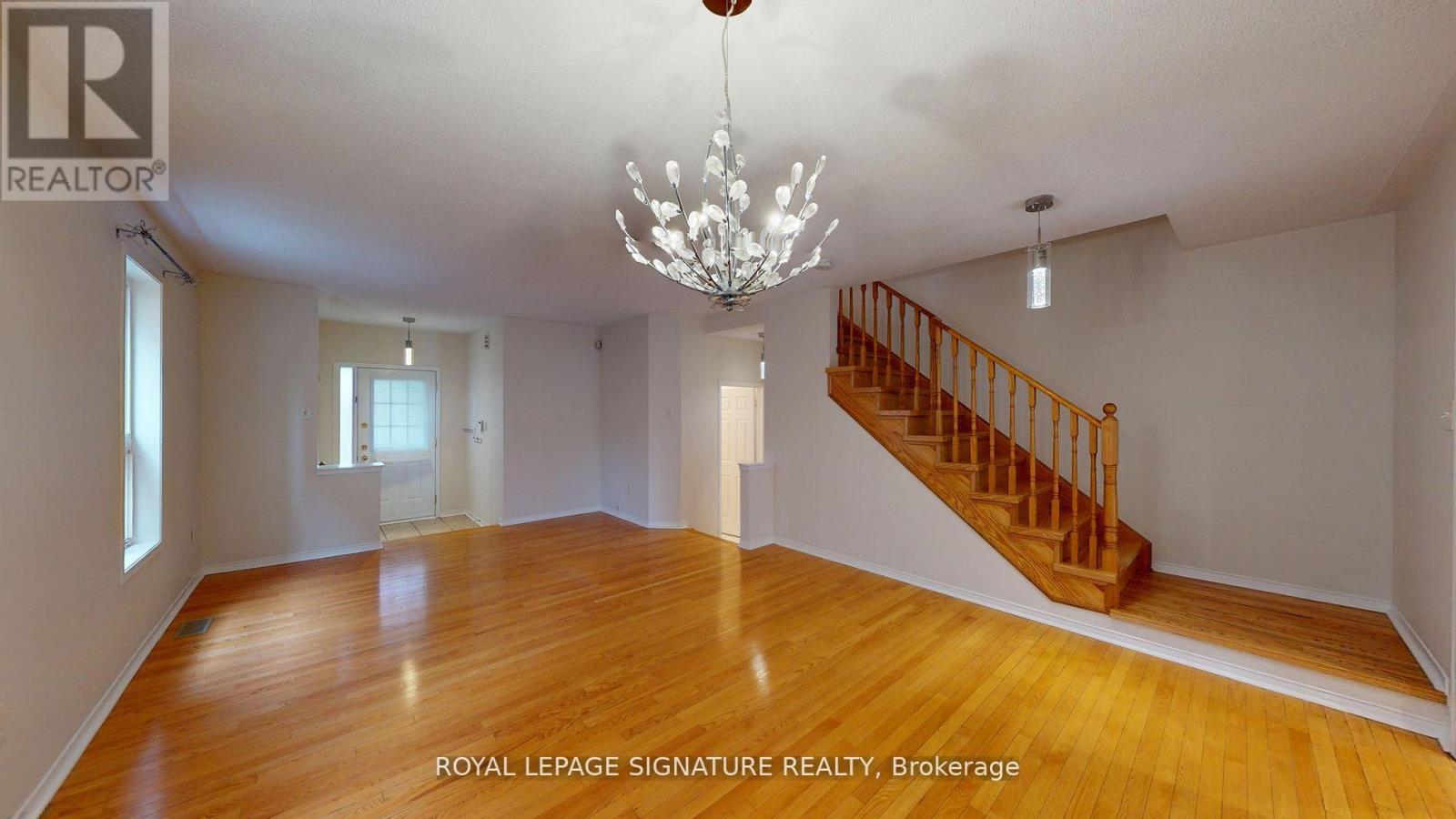 3373 Mcdowell Drive, Mississauga, Ontario  L5M 6R8 - Photo 7 - W13163530