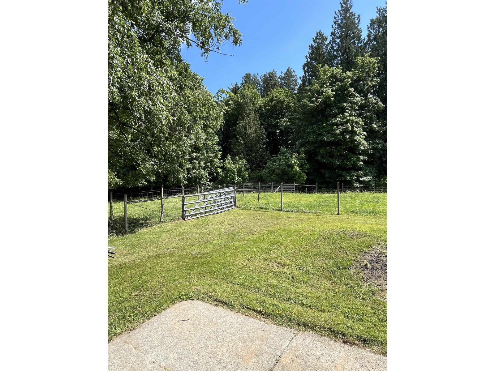 4393 Townline Road, Abbotsford, British Columbia  V4X 1Y7 - Photo 30 - R3124578