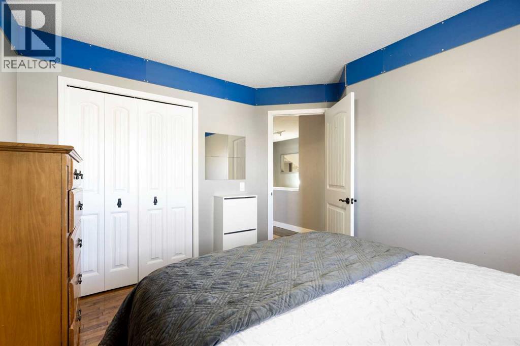 1030 Mckenzie Lake Bay SE, Calgary, Alberta  T2Z 2J1 - Photo 25 - A2309057