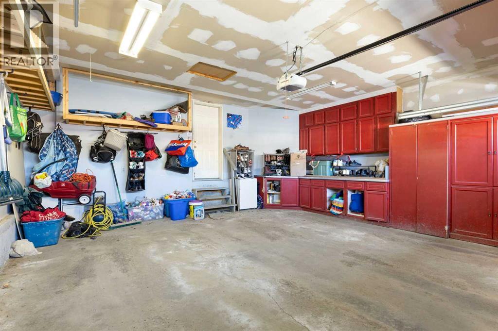 1030 Mckenzie Lake Bay SE, Calgary, Alberta  T2Z 2J1 - Photo 35 - A2309057