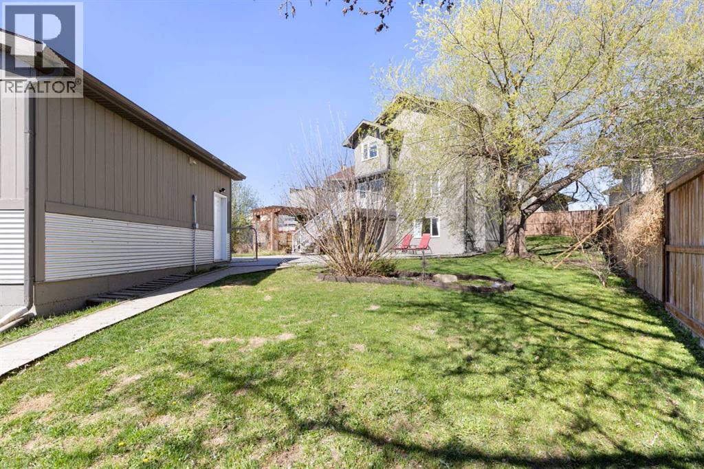 1030 Mckenzie Lake Bay SE, Calgary, Alberta  T2Z 2J1 - Photo 44 - A2309057