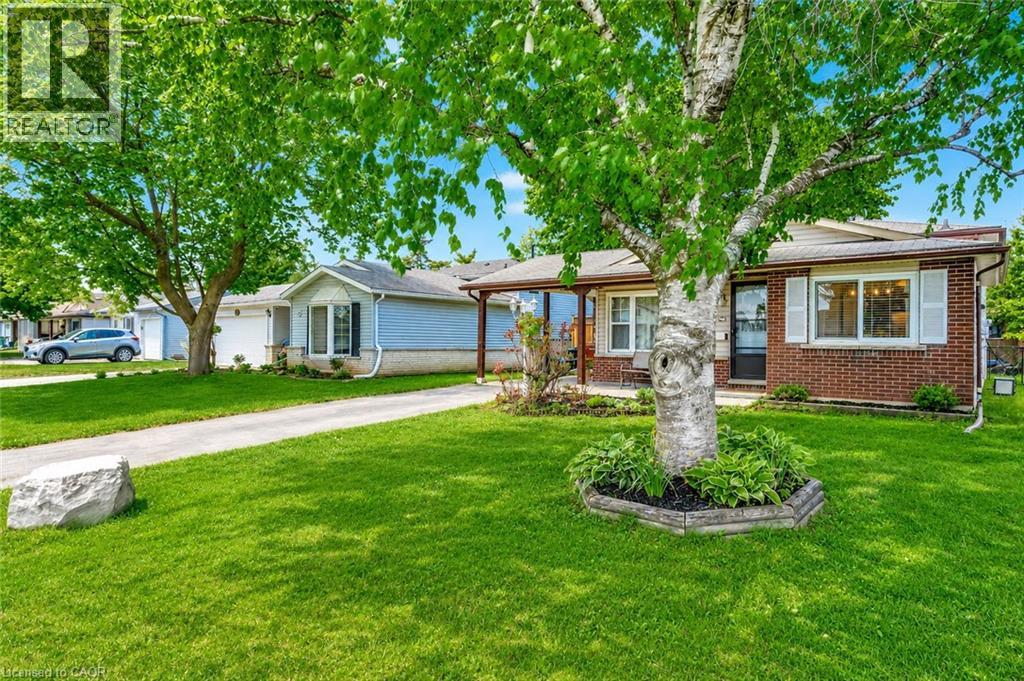 98 Belwood Crescent, Kitchener, Ontario  N2C 1Z3 - Photo 4 - 40820249