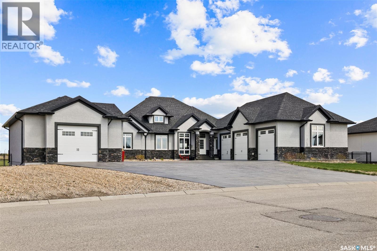 248 Iron Bridge Drive, Moose Jaw, Saskatchewan  S6J 0B5 - Photo 2 - SK036831