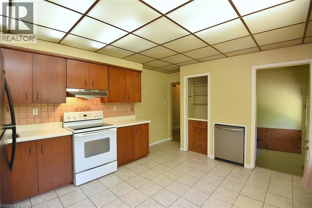 938 Courtland Drive, Ancaster, Ontario  L9G 3L1 - Photo 17 - 40832582