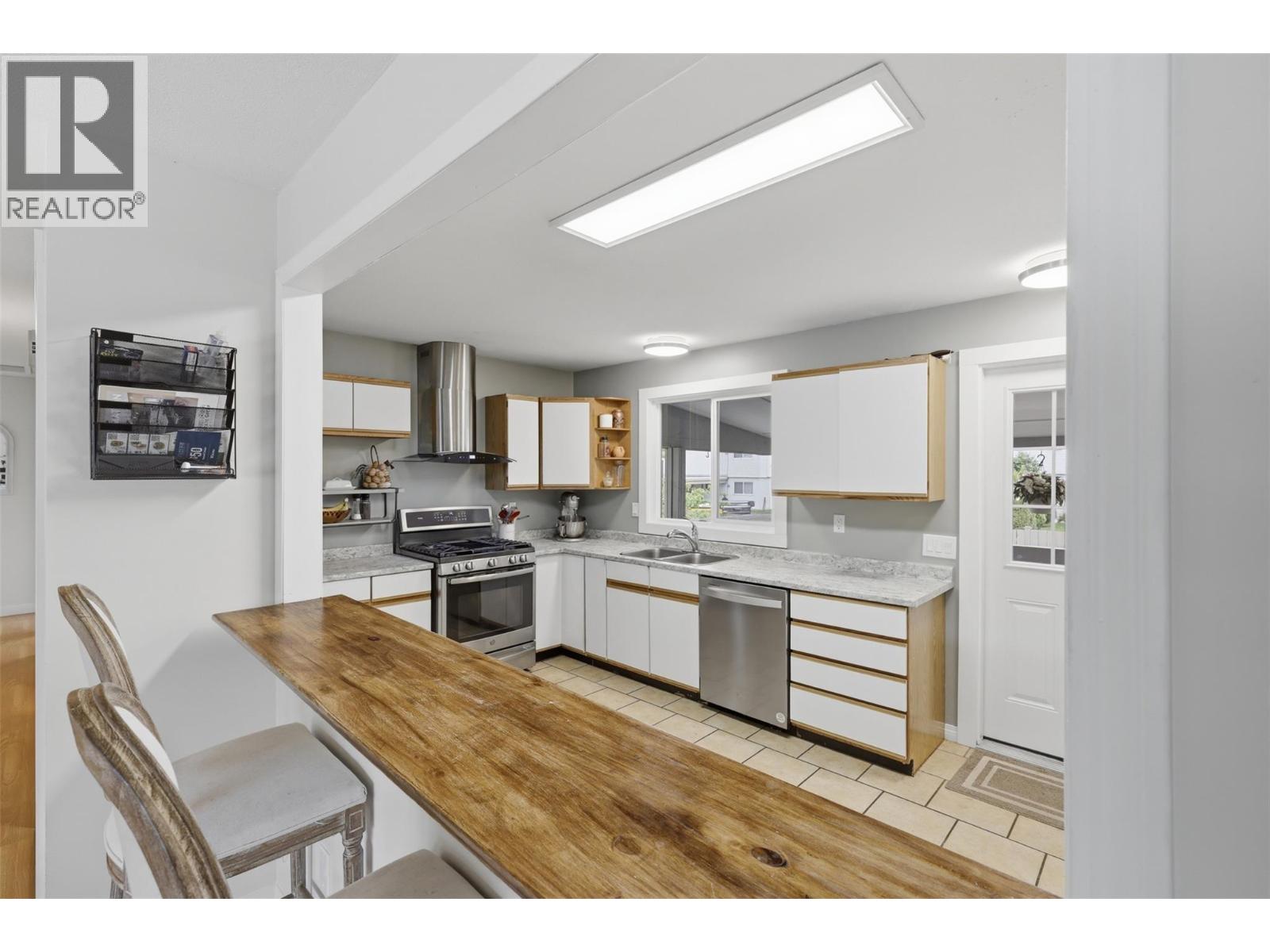 782 Venables Place, Kamloops, British Columbia  V2B 5Z3 - Photo 10 - 10388554
