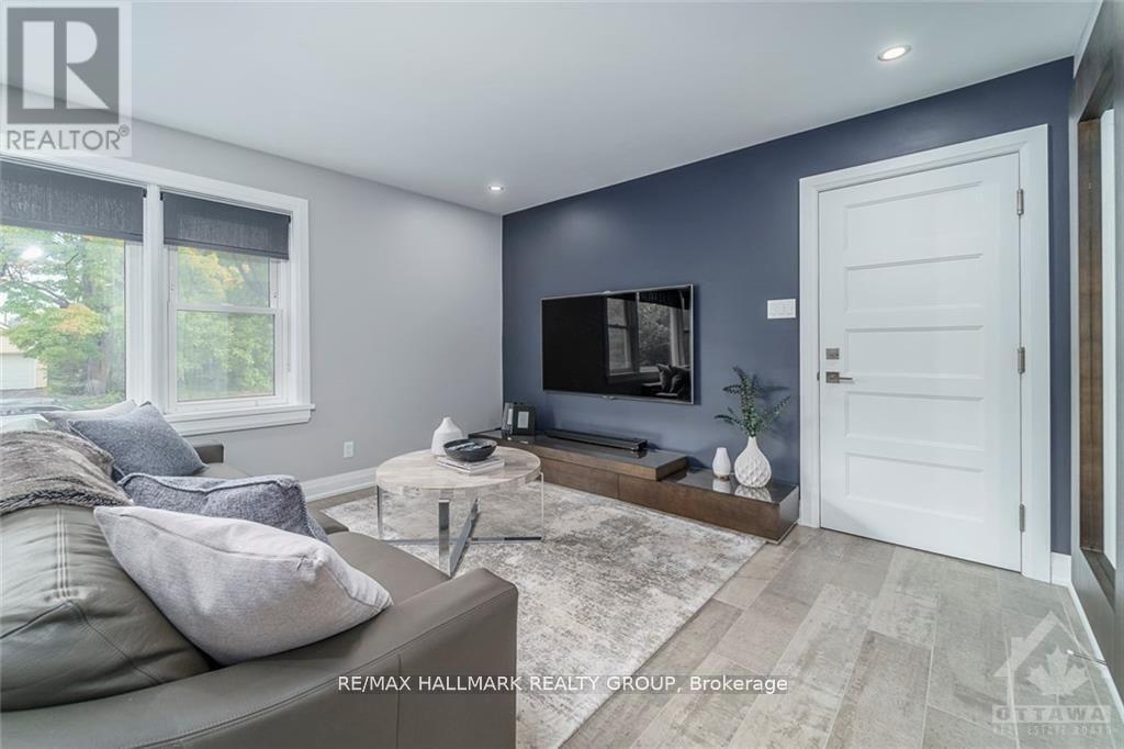 2 - 354 Tweedsmuir Avenue, Ottawa, Ontario  K1Z 5N4 - Photo 3 - X13163554