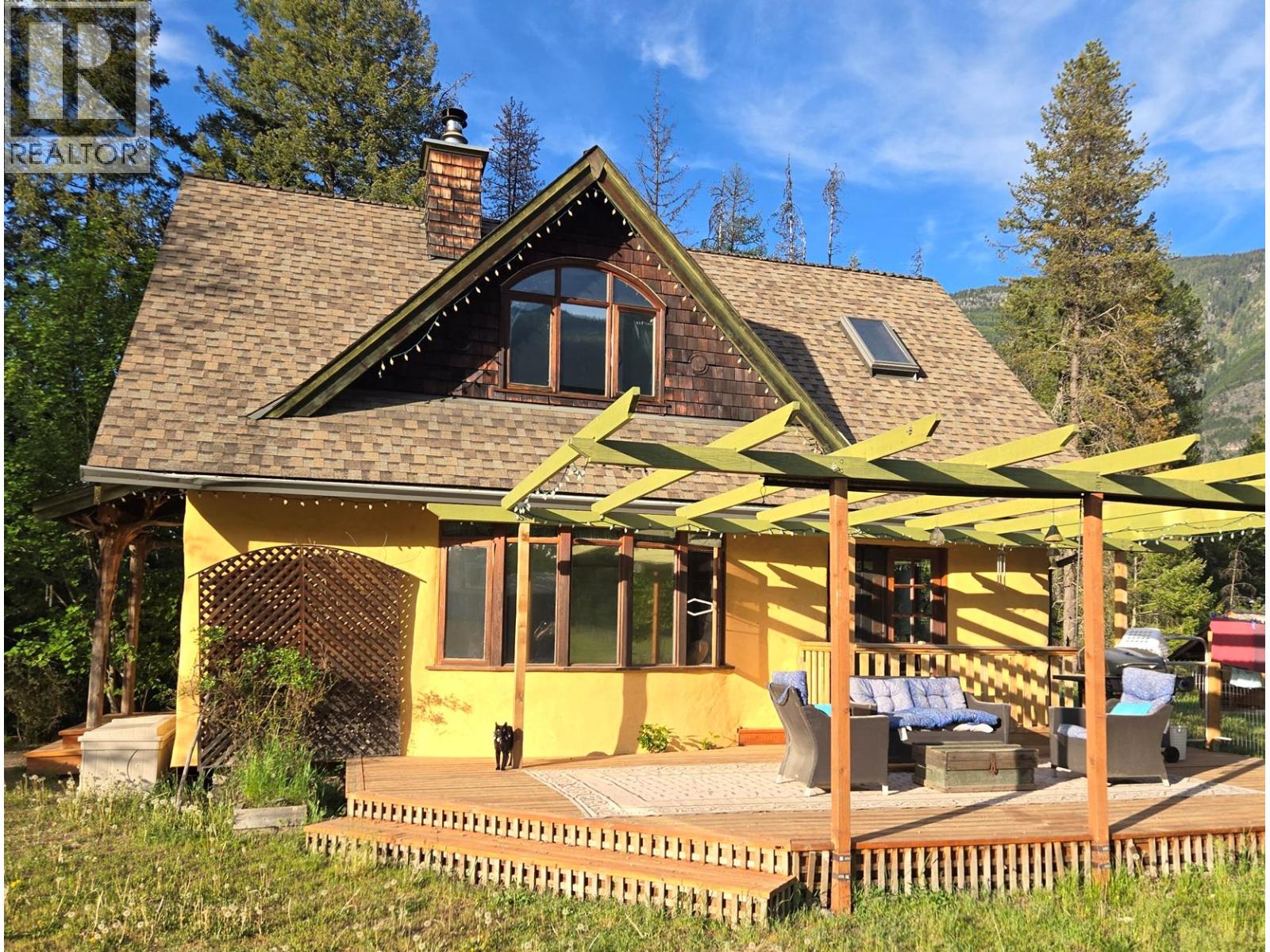 3918 PASSMORE UPPER Road, Passmore, British Columbia