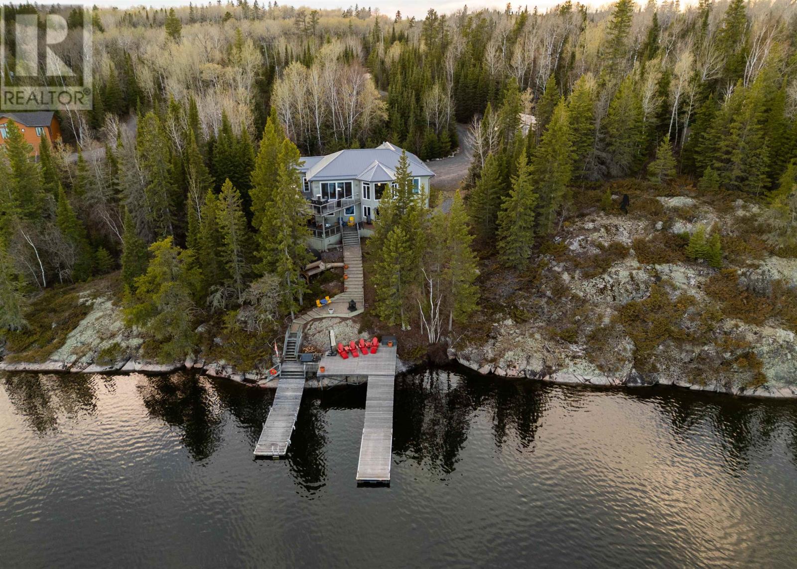 28 Worona Bay Road, Kenora, Ontario  P9N 0E4 - Photo 1 - TB2601155