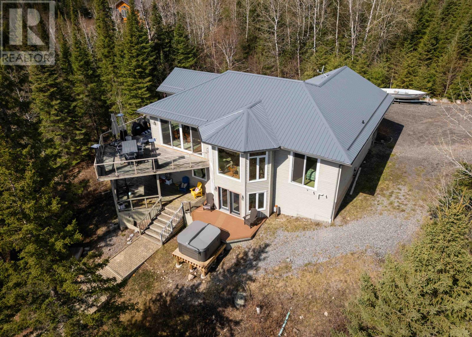 28 Worona Bay Road, Kenora, Ontario  P9N 0E4 - Photo 40 - TB2601155