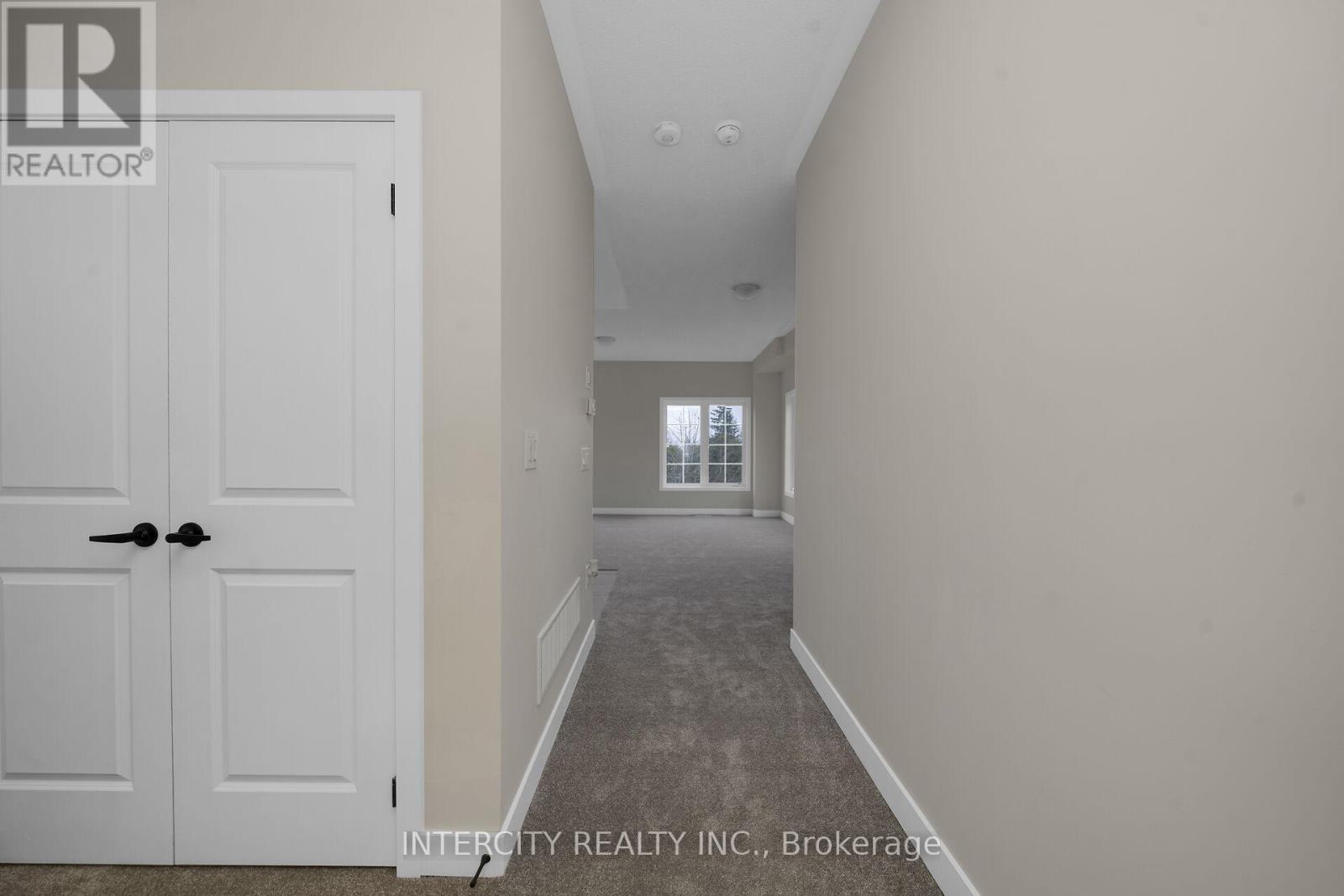 Blk 7 Unit 1 - 104 Walden Street, Shelburne, Ontario  L9V 3Y1 - Photo 4 - X13163178
