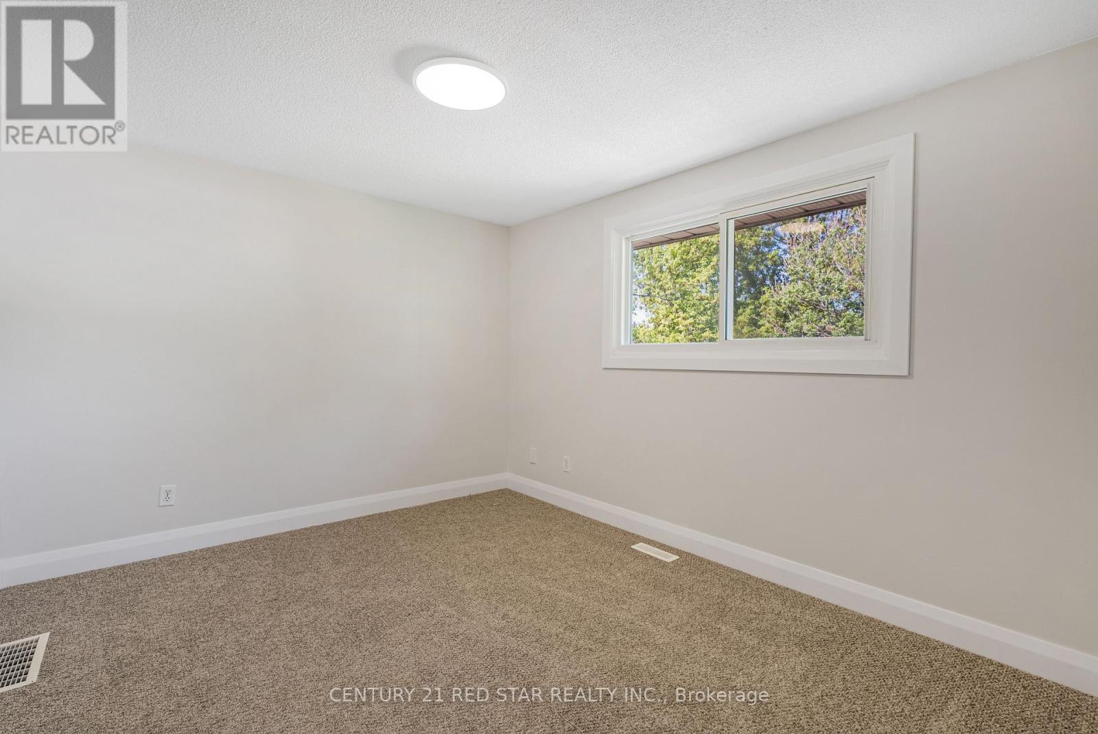 26a Helene Crescent, Waterloo, Ontario  N2L 5E5 - Photo 14 - X13163194