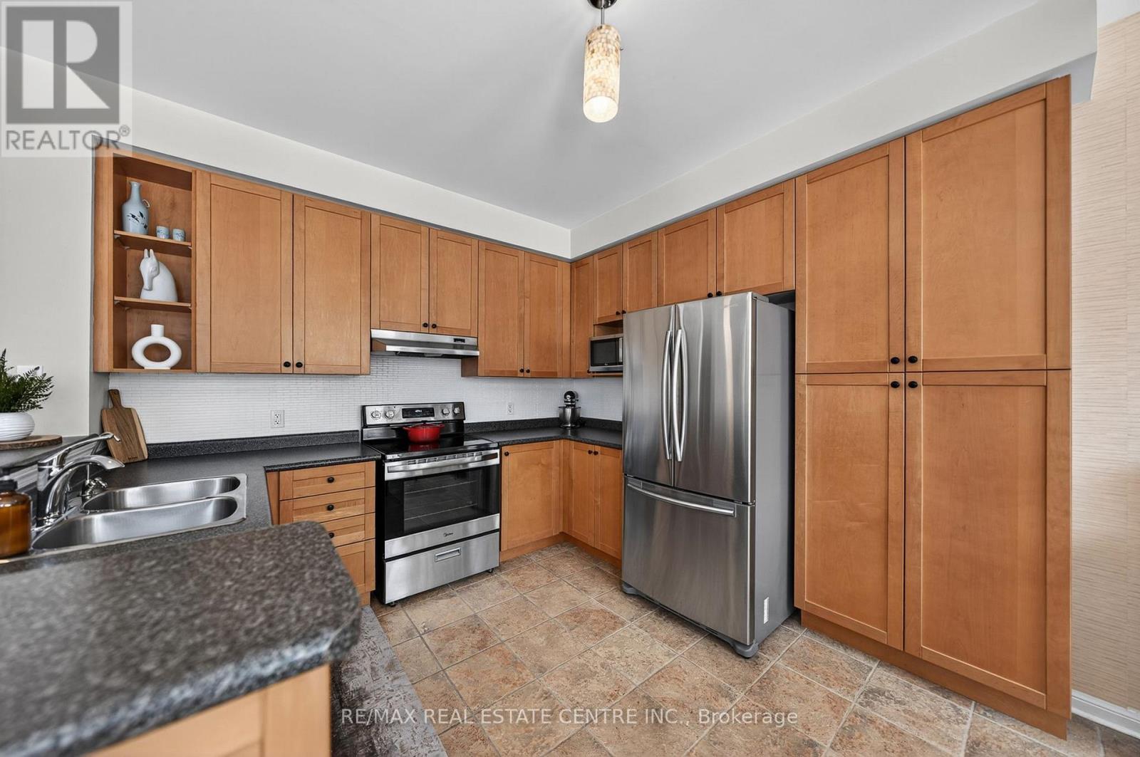 115 Arthur Fach Drive, Cambridge, Ontario  N1T 2G1 - Photo 18 - X13163310