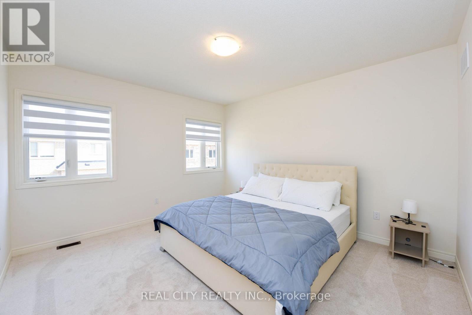 38 Silver Meadow Gdns Gardens N, Hamilton, Ontario  L8B 1Z4 - Photo 31 - X13163466