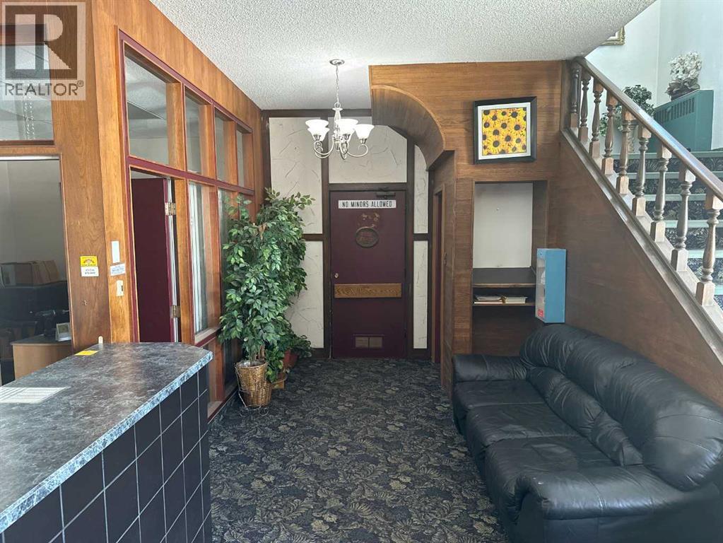 5011 50 Street, Barrhead, Alberta  T7N 1L1 - Photo 5 - A2313502