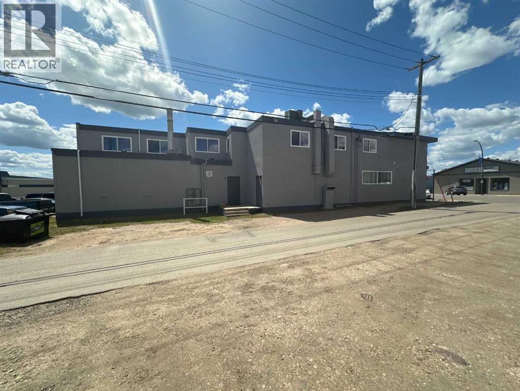 5011 50 Street, Barrhead, Alberta  T7N 1L1 - Photo 8 - A2313502