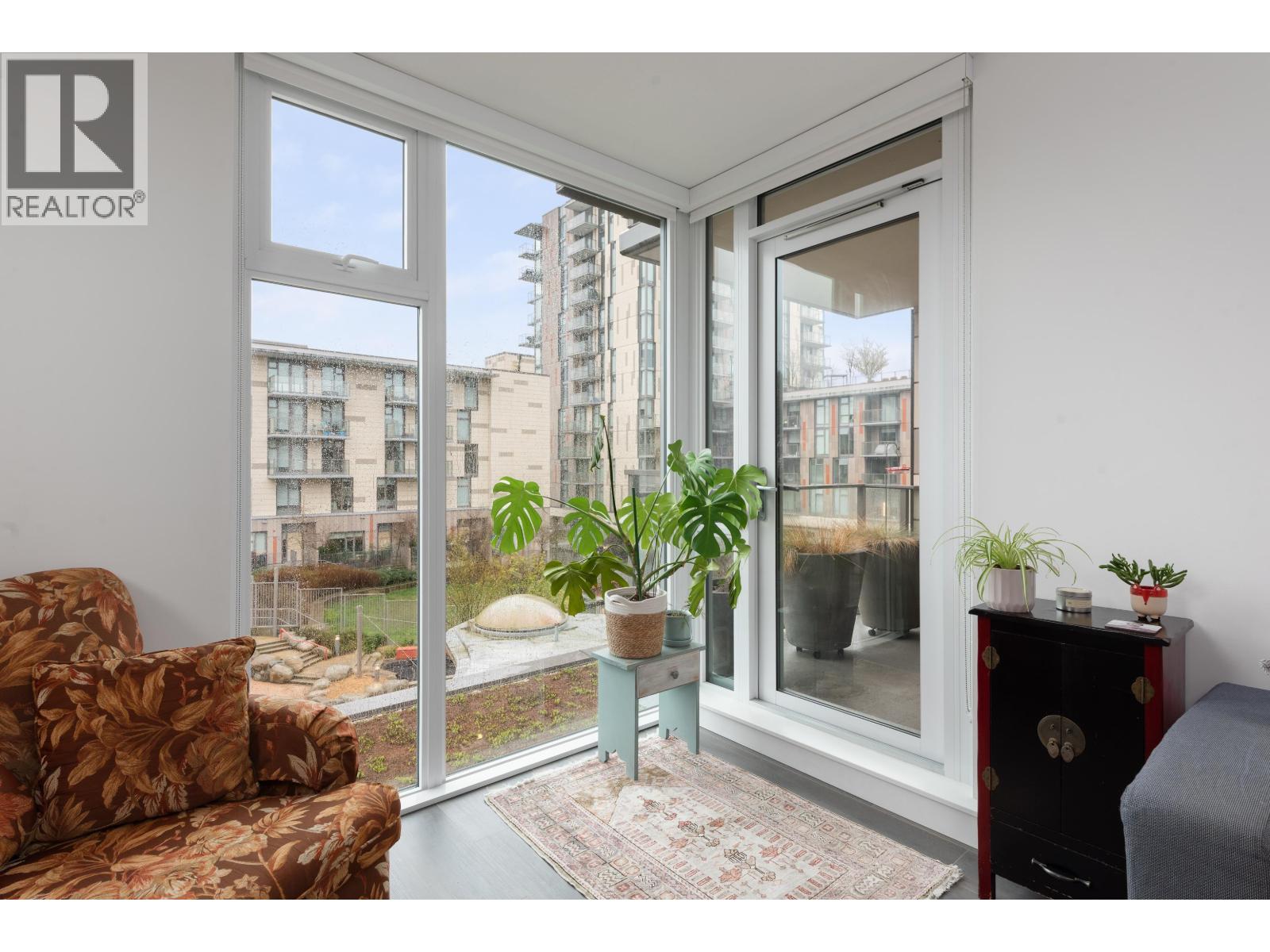 305 8138 Fraser Street, Vancouver, British Columbia  V5X 0J8 - Photo 3 - R3126877